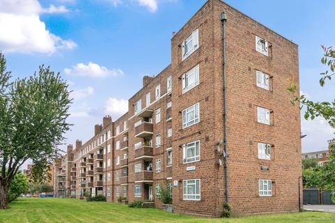 3 bedroom apartment for sale, Elmington Estate, London