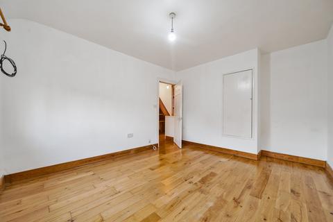 9 Parkstone Road, London, SE15 4UQ