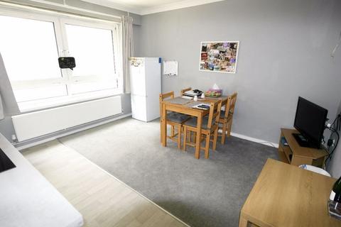 2 bedroom flat for sale, The Shaftesburys, Barking, Essex