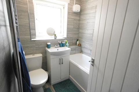 2 bedroom flat for sale, The Shaftesburys, Barking, IG11