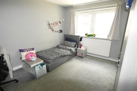 2 bedroom flat for sale, The Shaftesburys, Barking, IG11
