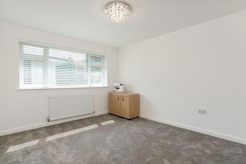 124 Earlswood Common, Earlswood, Solihull, B94 5SH