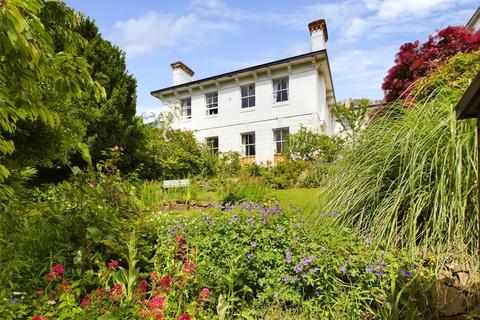 Flat 3, 11 Lansdowne Crescent, Worcester, WR3 8JE