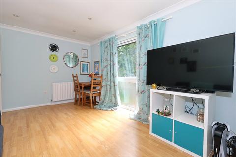 1 bedroom maisonette for sale, Inkerman Road, Knaphill, Woking, Surrey, GU21