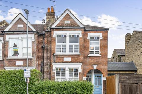 2 bedroom maisonette for sale, Sellincourt Road, Tooting
