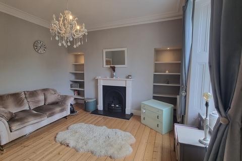 2 bedroom flat to rent, Watson Street, Rosemount, Aberdeen, AB25