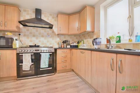18 Carlton Road, Exeter, EX2 5NS