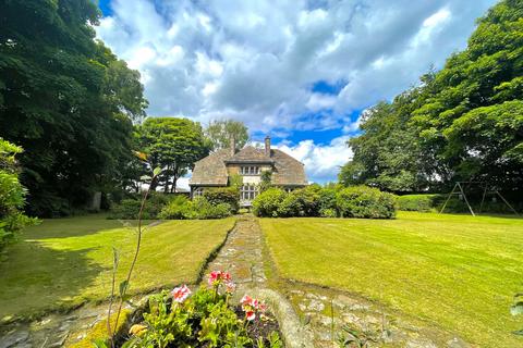 3 bedroom detached house for sale, Halifax Road, Scholes, BD19