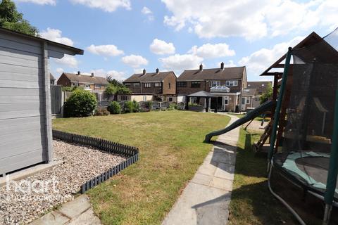 29 Park Lane, Aveley, South Ockendon, RM15 4UB