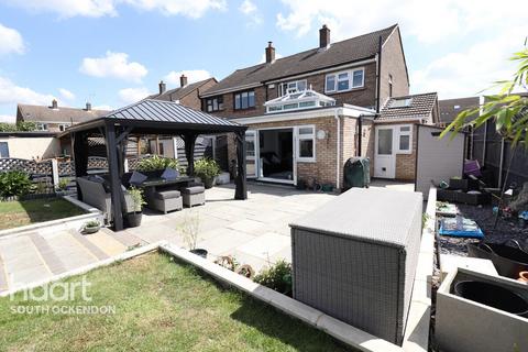 29 Park Lane, Aveley, South Ockendon, RM15 4UB