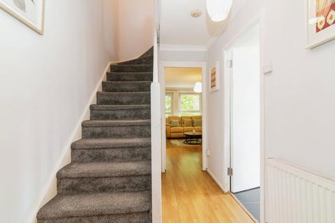 48 Simons Walk, London, E15 1QE