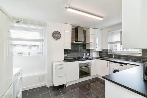 48 Simons Walk, London, E15 1QE
