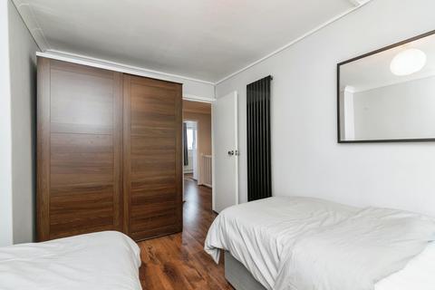 48 Simons Walk, London, E15 1QE