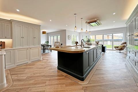 168 Station Road, Knowle, Solihull, B93 0ER