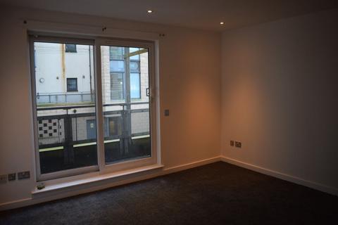 2 bedroom flat to rent, Hawkhill Close, Leith, Edinburgh, EH7