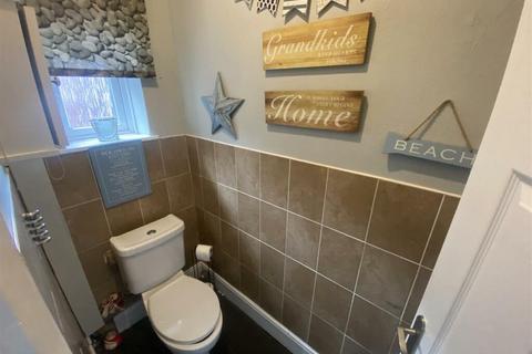 3 bedroom end of terrace house for sale, Recreation Drive, Shirebrook, Mansfield, Derbyshire, NG20