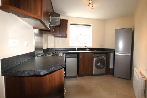 2 bedroom flat to rent, Mountbatten Way, Chilwell, Beeston, Nottingham, NG9