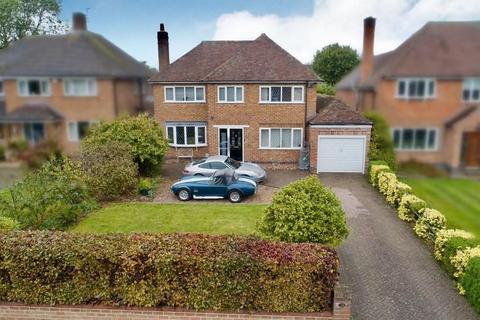 4 bedroom detached house to rent, Holywell Drive, Loughborough