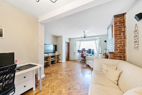 85 Clyfford Road, Ruislip, HA4 6PX