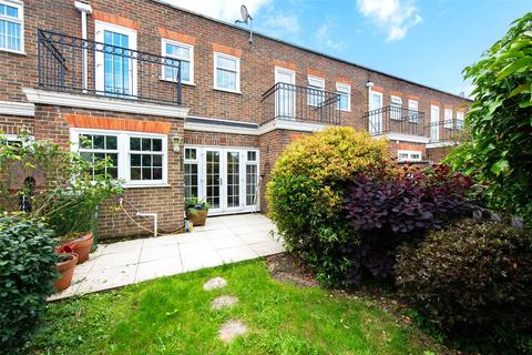 3 bedroom terraced house for sale, Regency Way, Bexleyheath, Kent, DA6