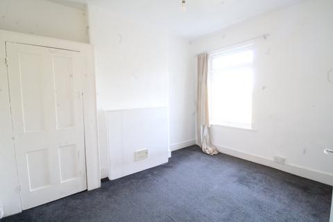 2 bedroom flat to rent, Marion Road, Thornton Heath, CR7