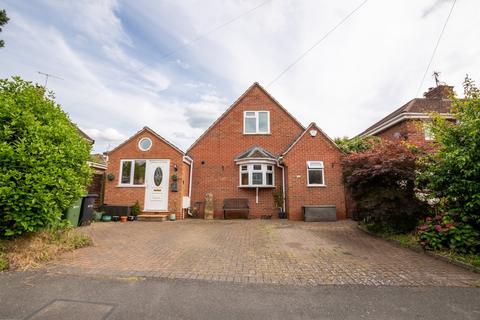 3 bedroom bungalow for sale, Catherine Road, Worcester, Worcestershire, WR2