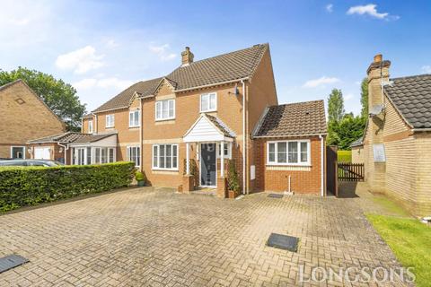 5 Blenheim Way, Watton, Thetford, IP25 6XS