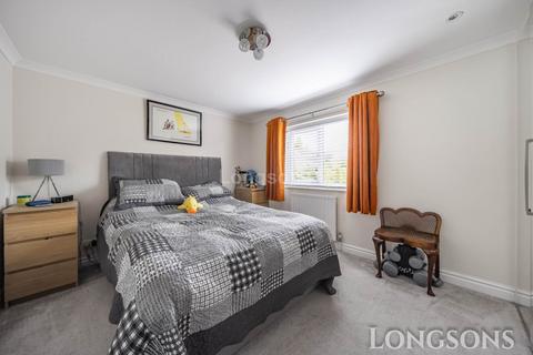 5 Blenheim Way, Watton, Thetford, IP25 6XS