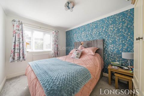 5 Blenheim Way, Watton, Thetford, IP25 6XS