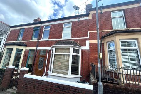 4 bedroom terraced house to rent, Welford Street, Barry