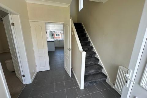 3 bedroom semi-detached house to rent, Leach Lane, Lytham St. Annes, Lancashire, FY8