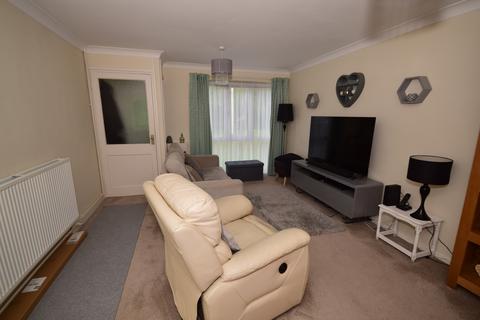 2 bedroom end of terrace house to rent, Almond Grove Hempstead ME7