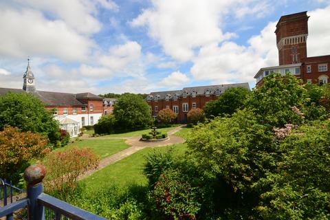 3 bedroom terraced house to rent, Gardeners Place Chartham CT4