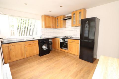 2 bedroom house to rent, Chapeltown, Pudsey, Leeds, UK, LS28