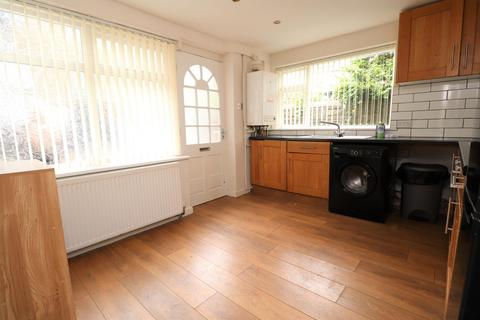 2 bedroom house to rent, Chapeltown, Pudsey, Leeds, UK, LS28