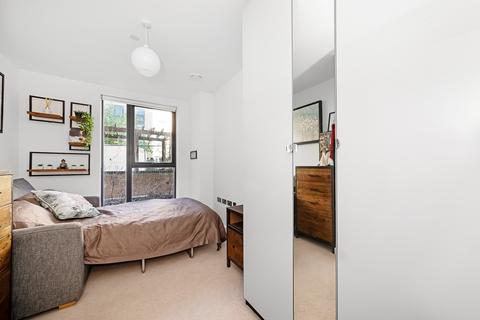 2 bedroom flat for sale, Centenary Heights, Larkwood Avenue, London, SE10