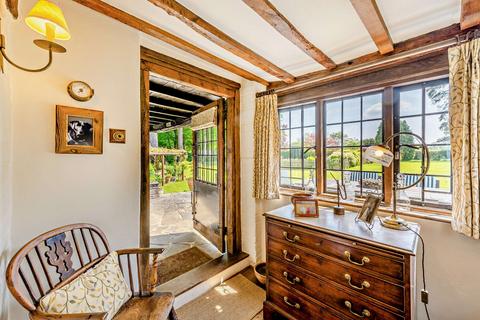 Dukes Cottage Cox Green, Rudgwick, Horsham, RH12 3DF