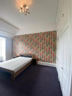 2 bedroom flat to rent, Bruntsfield Crescent, Bruntsfield, Edinburgh, EH10