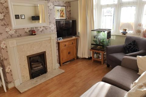 3 bedroom terraced house to rent, Faringdon Avenue Bromley BR2