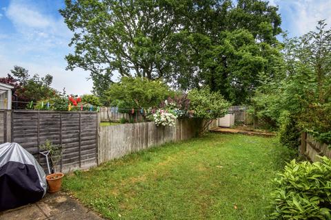 3 bedroom terraced house to rent, Faringdon Avenue Bromley BR2