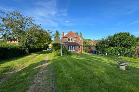 3 bedroom detached house to rent, Winchbottom Lane, Little Marlow