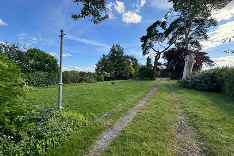 3 bedroom detached house to rent, Winchbottom Lane, Little Marlow