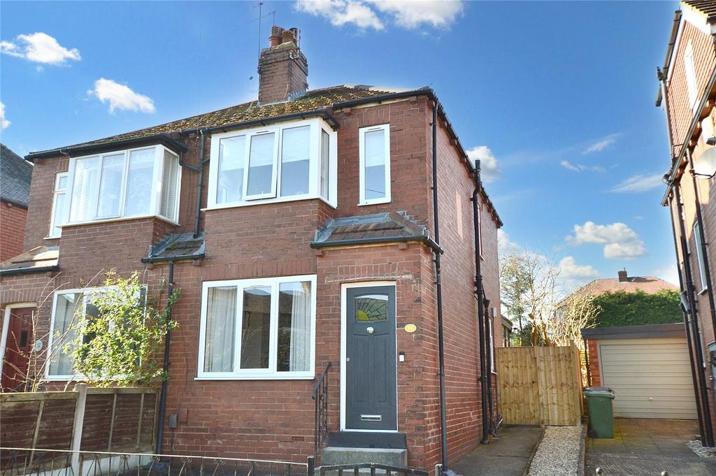 Croft Avenue, Farsley, Pudsey, West... 2 bed semidetached house for sale £250,000