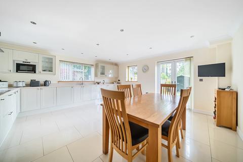 3 bedroom detached house for sale, Trinity Hill, Medstead, Alton, Hampshire, GU34