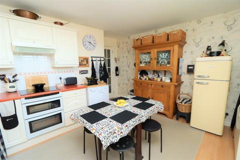 7 Naver Road, Thurso, KW14 7QA
