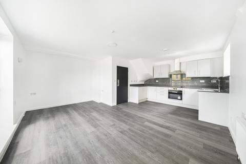 2 bedroom flat to rent, London Road Thornton Heath CR7