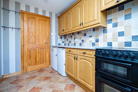13 Dwarwick Place, Thurso, KW14 8XE