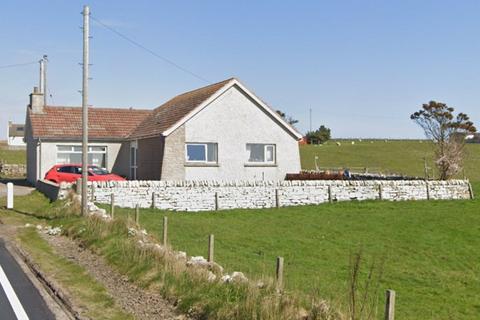 3 bedroom detached bungalow for sale, Braevik, Dunbeath, Highland. KW6 6EH