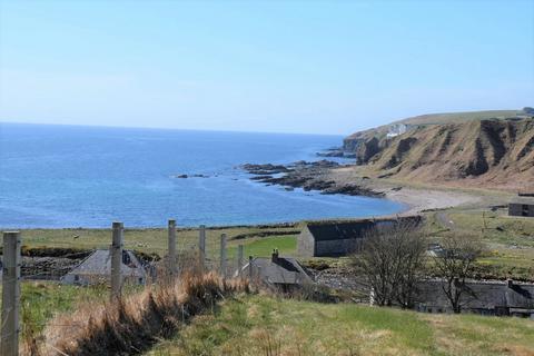 3 bedroom detached bungalow for sale, Braevik, Dunbeath, Highland. KW6 6EH