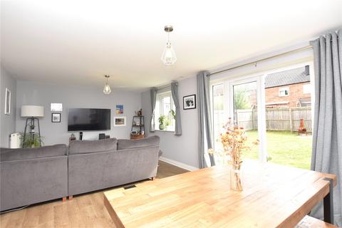 3 bedroom detached house for sale, Elm Drive, Leeds, West Yorkshire